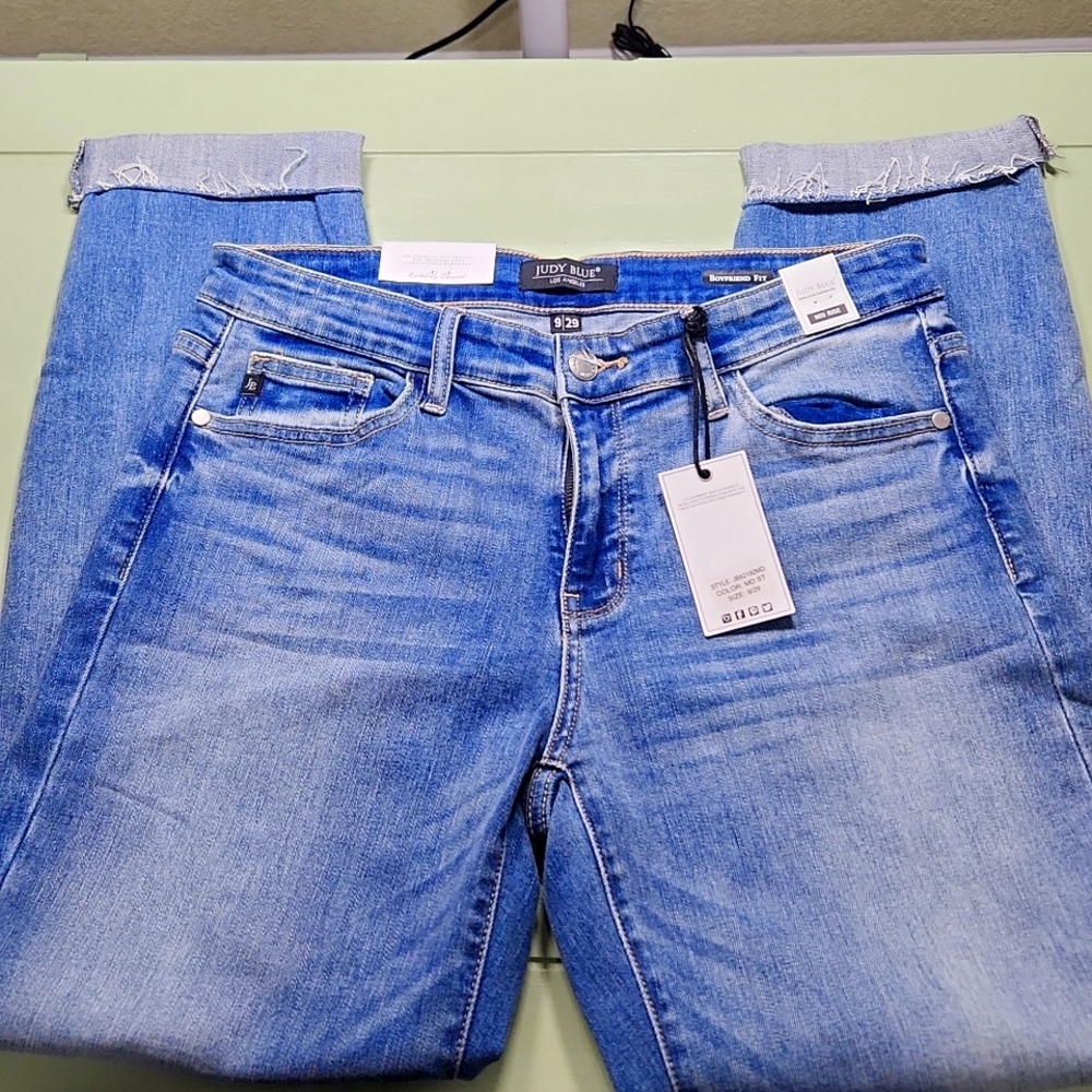 Judy Blue boyfriend fit mid rise cuffed denim jeans
